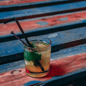 Room Saveurs vous fait découvrir pourquoi il est important d'organiser des afterworks et comment les organiser. 