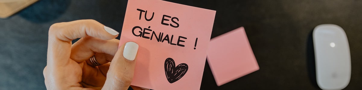 Fêter la Saint-Valentin au bureau : une bonne idée ? Room Saveurs vous explique pourquoi vous pouvez le faire